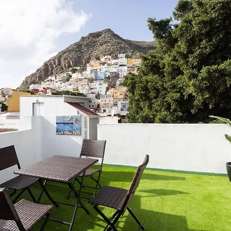 Sunny Island Casita